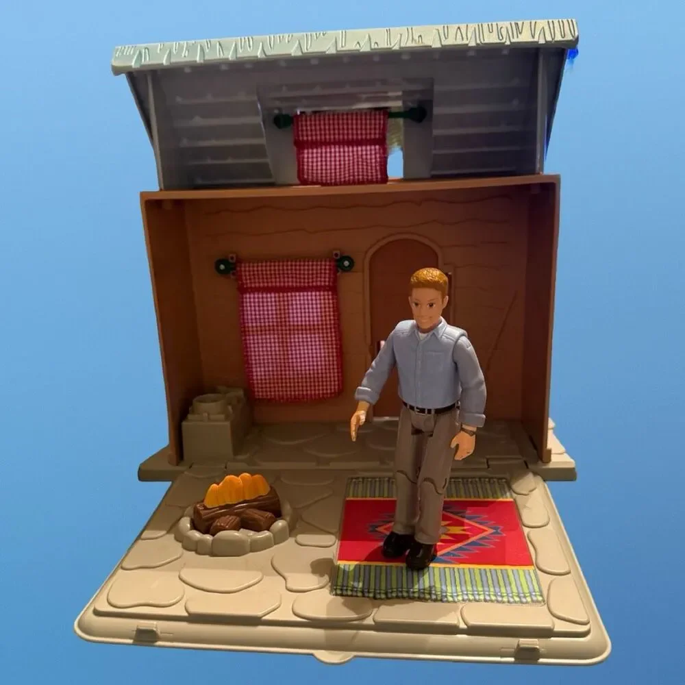 2010 Toys R Us Exclusive Fisher Price Loving Family Cabin & Dad Figure